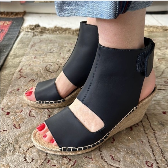Vince Black Wedge Sandals/espadrilles - Picture 1 of 6